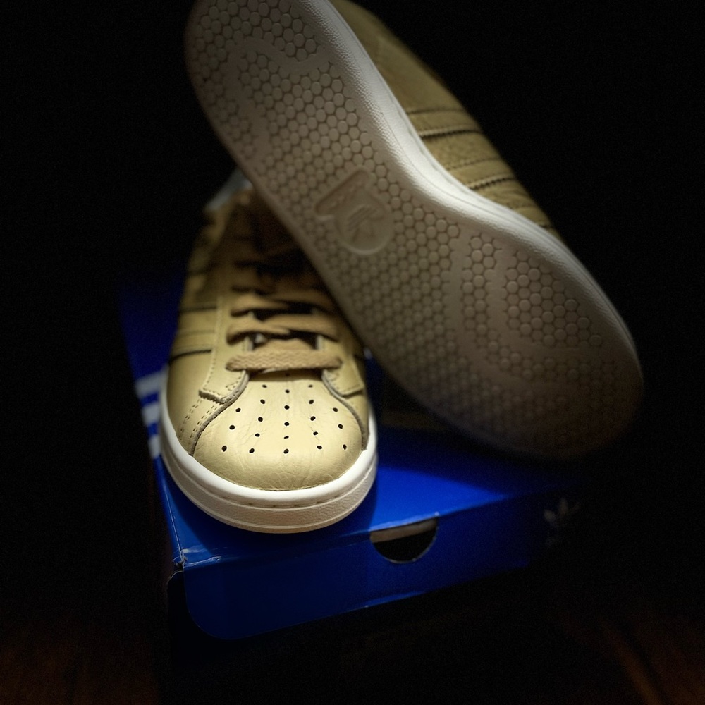 Brand new adidas unisex sneaker